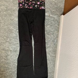 Victoria secret flare leg yoga pants